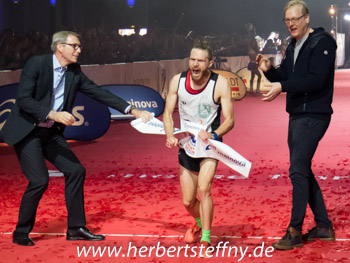 Marcus Schfisch im Ziel Frankfurt 2016